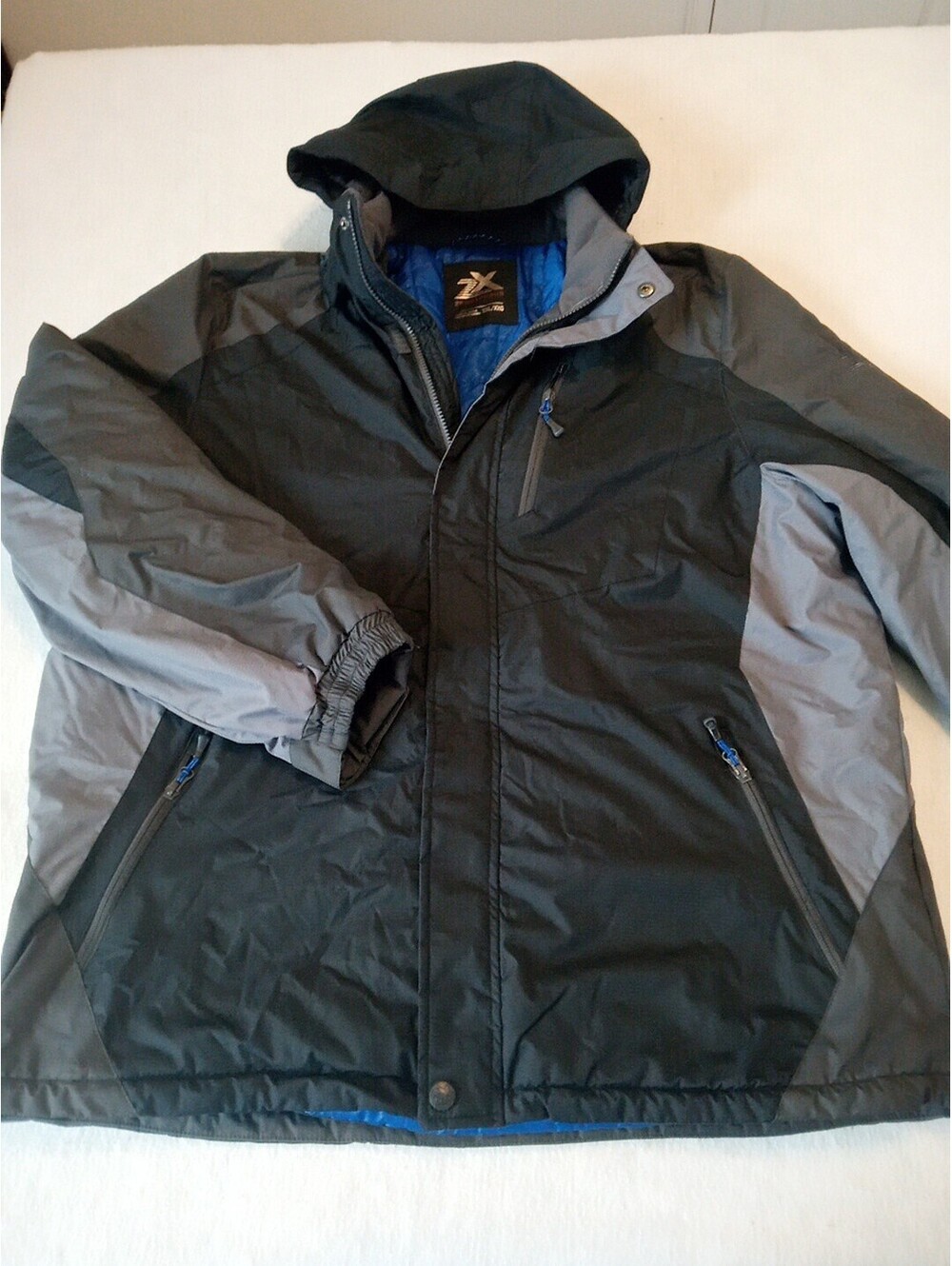 Men's Hooded WinterJacket Stream Warm Thick Waterproof Coat Ski Snow